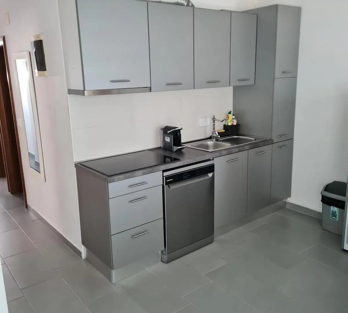Apartment Bobovik - 3 Bedrooms ヴィル 0*,