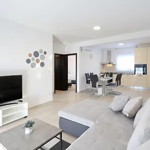Lisac Apartman