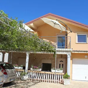 Novoselic Apartman